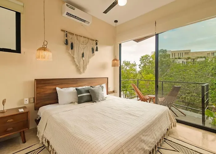 4 Pax Luxury Condo Pool Acces