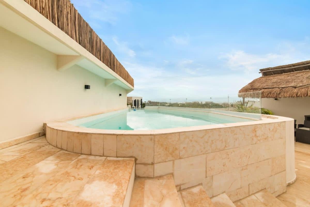 4 Pax Luxury Pool Acces Apartment *